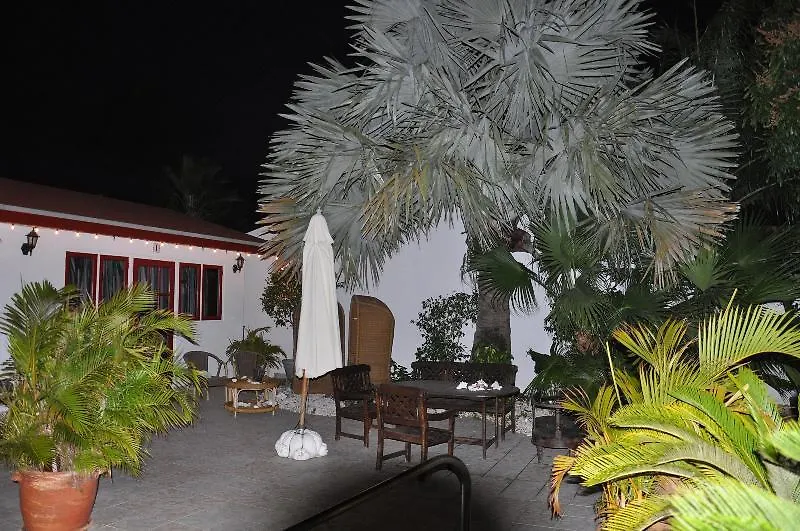 Palmita Hotel Hostel Oranjestad